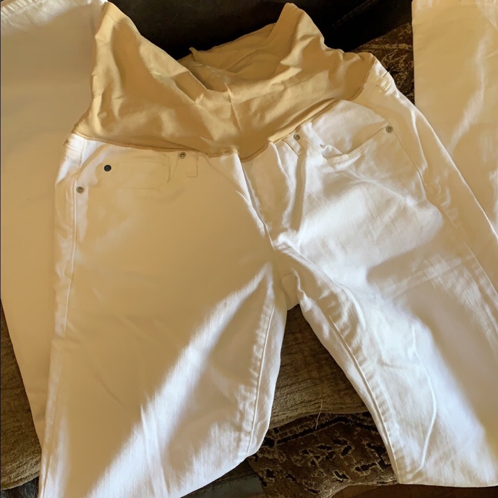 Gap Long and Lean white flare leg maternity jeans